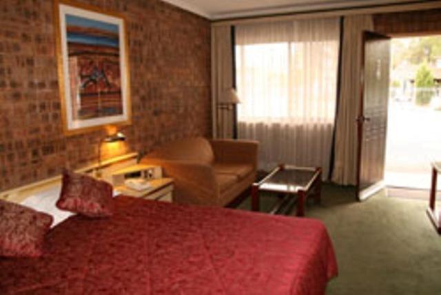 Countryman Motor Inn Дабо Стая снимка